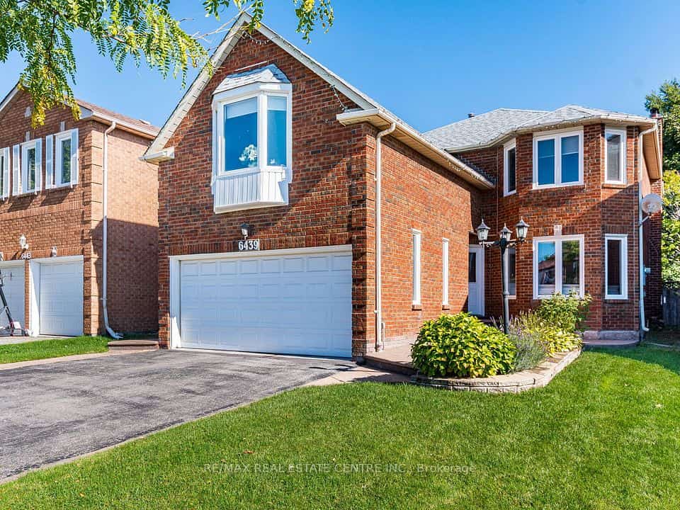 6439 Osprey Boulevard, Mississauga, ON L5N 6E4