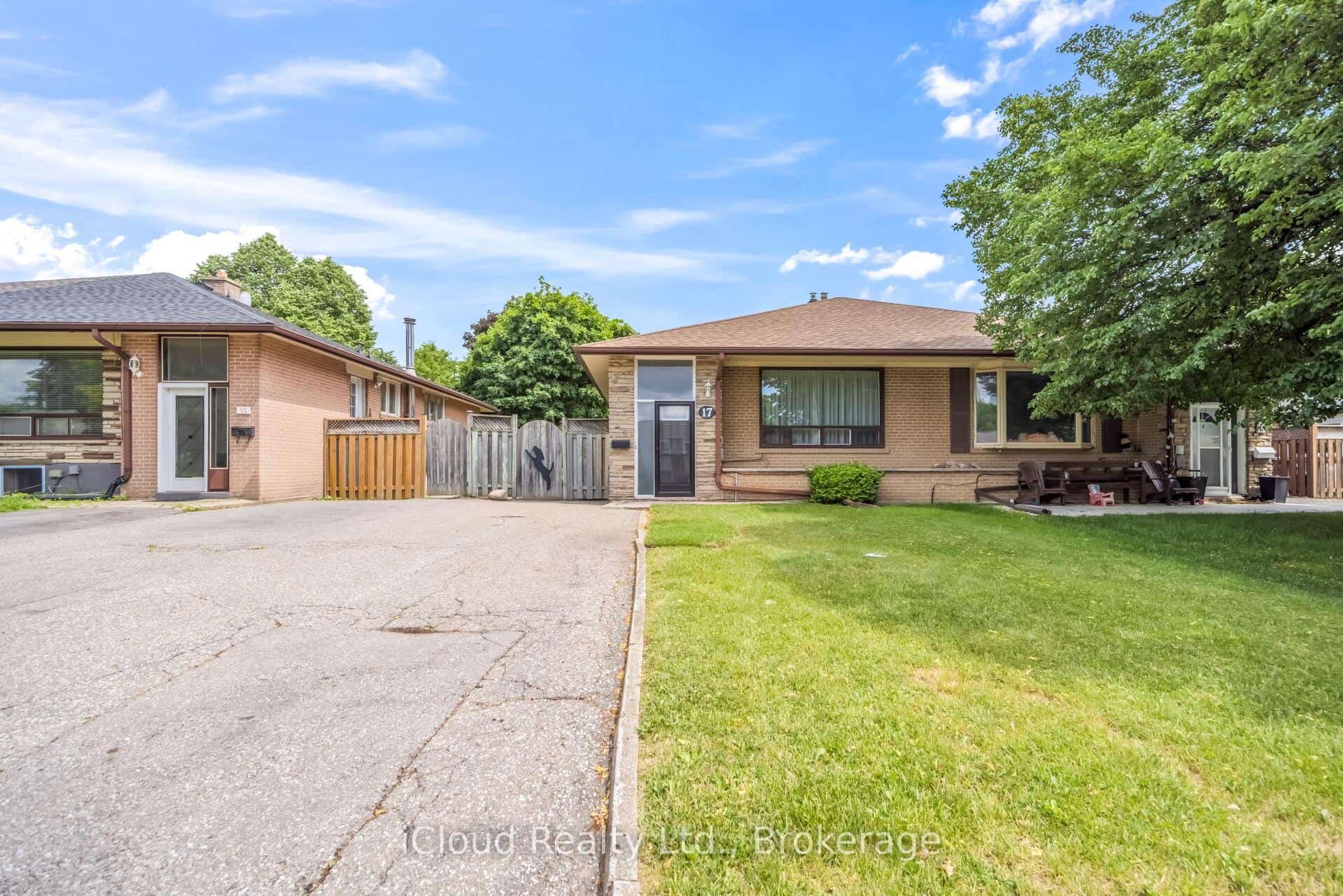 17 Algonquin Boulevard, Brampton, ON L6T 1R7