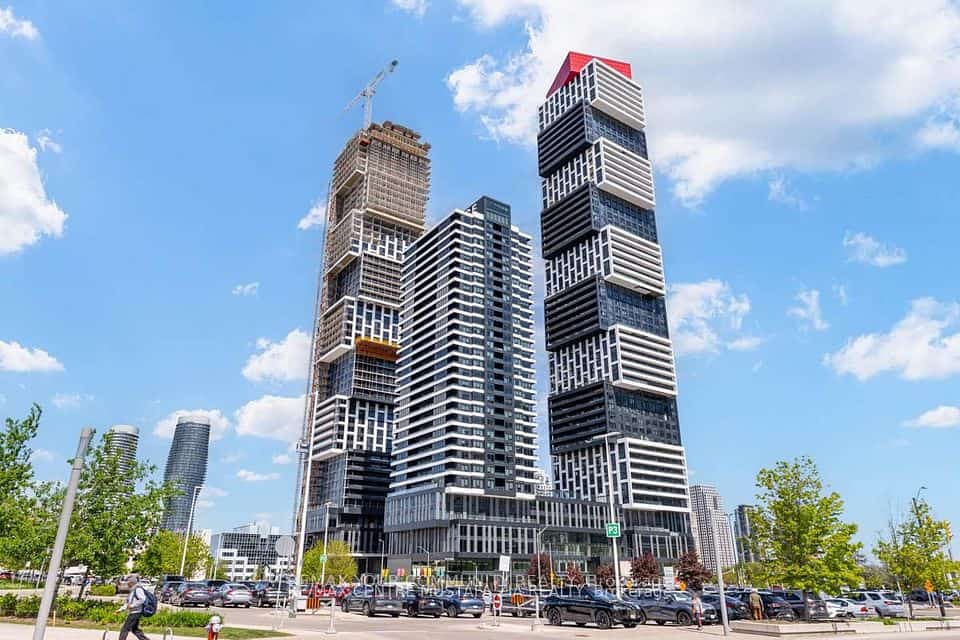 4015 The Exchange #1205, Mississauga, ON L5B 0N9