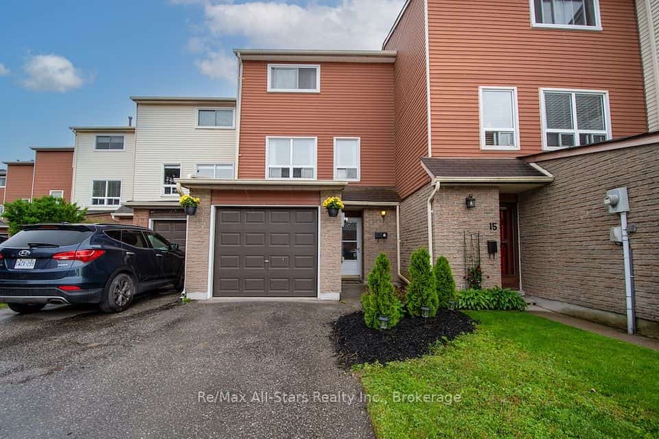 72 Martin Road #16, Clarington, ON L1C 3N3