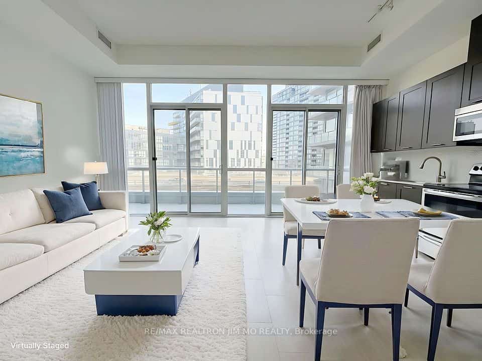 20 Bruyeres Mews #727, Toronto, ON M5V 0G8