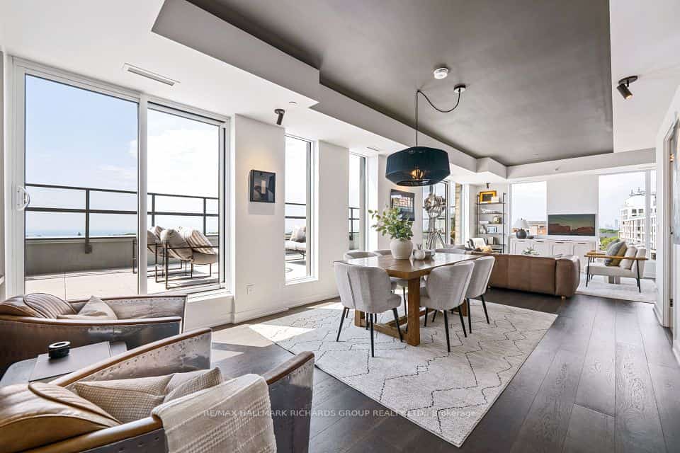 Courcelette Condo, Toronto
