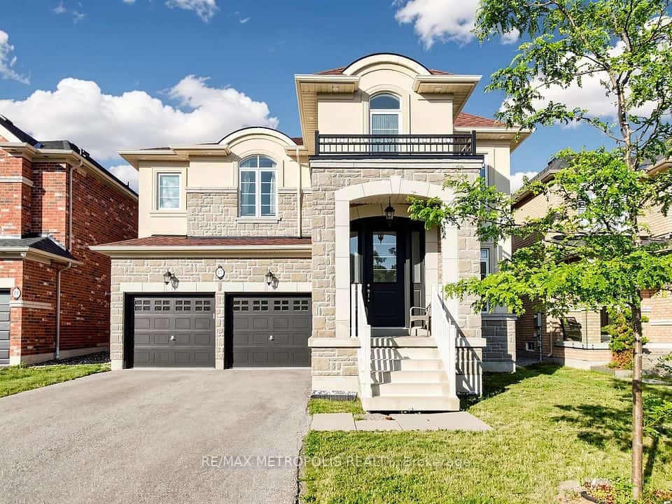 17 Neilly Terrace N, Bradford West Gwillimbury, ON L3Z 4L1