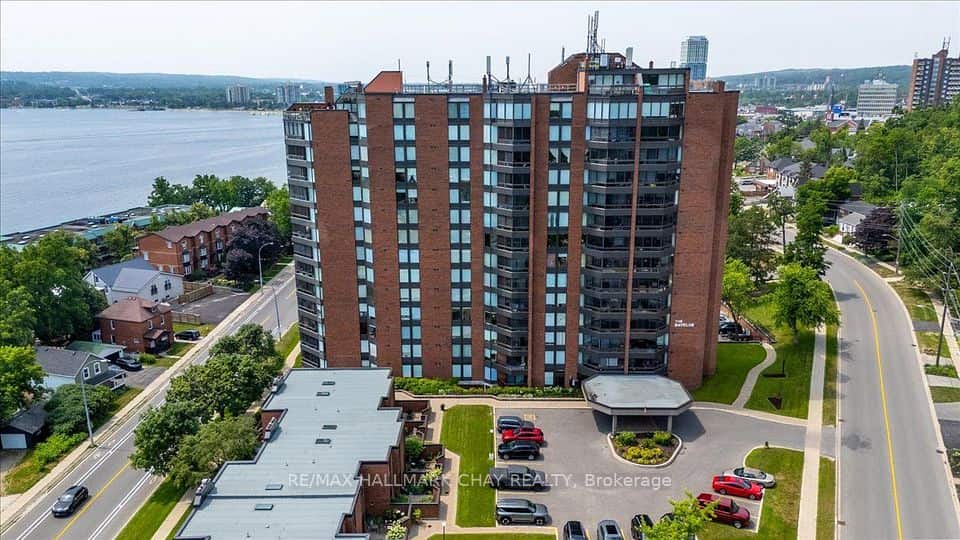 181 Collier Street, Barrie, Barrie