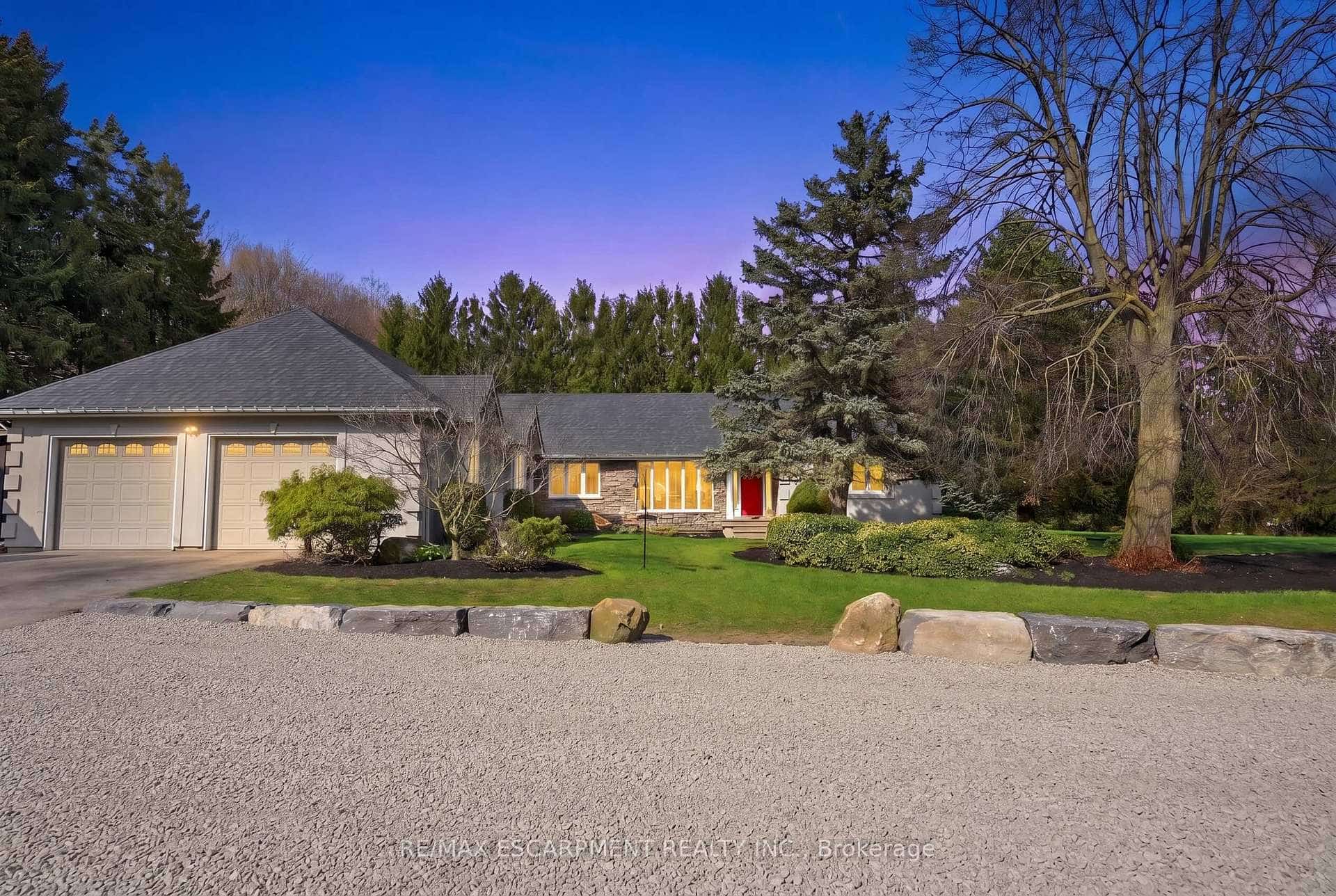 19 CONCESSION 5 E, Hamilton, ON L8B 1K4