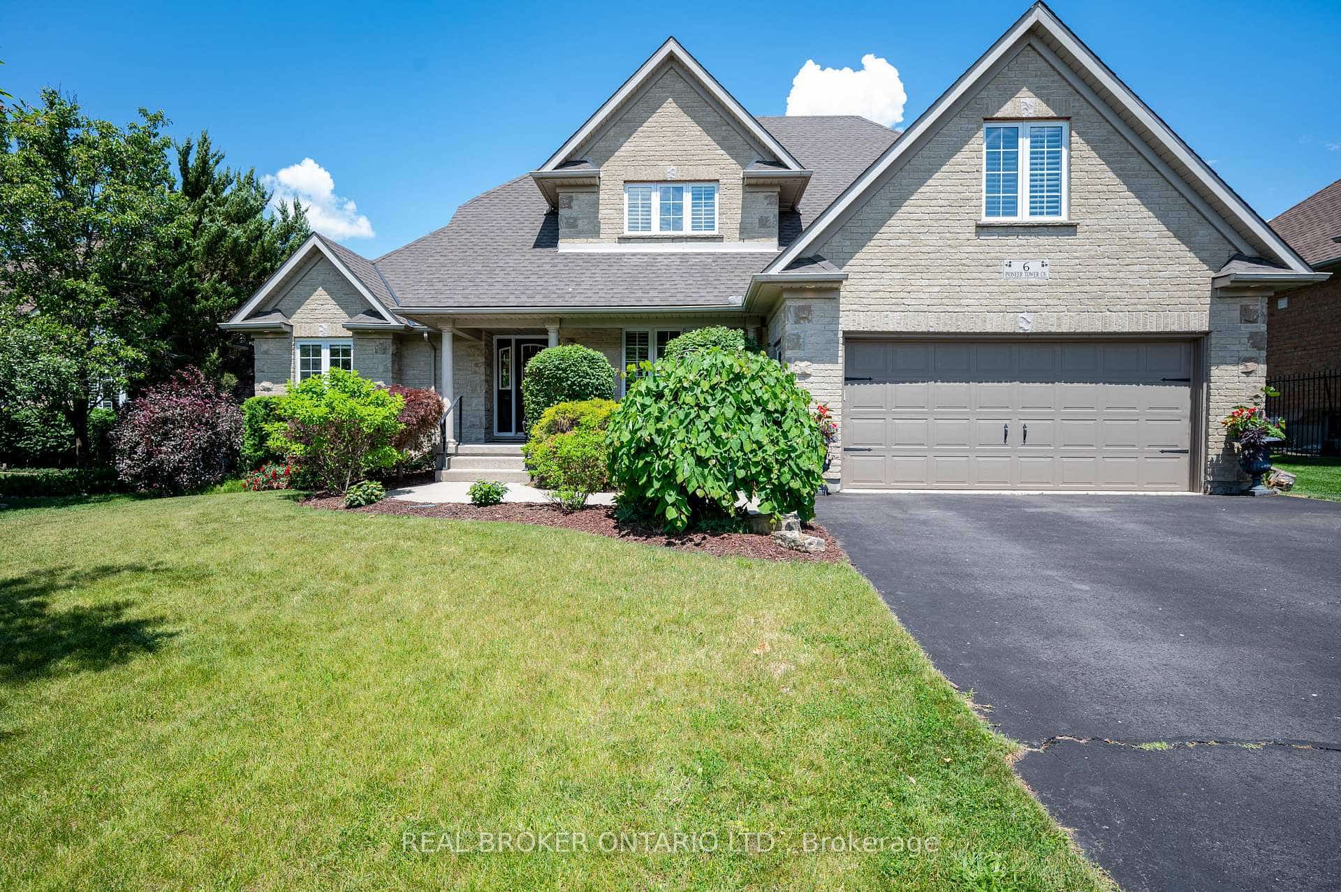 6 Pioneer Tower Crescent, Kitchener, ON N2P 2L2