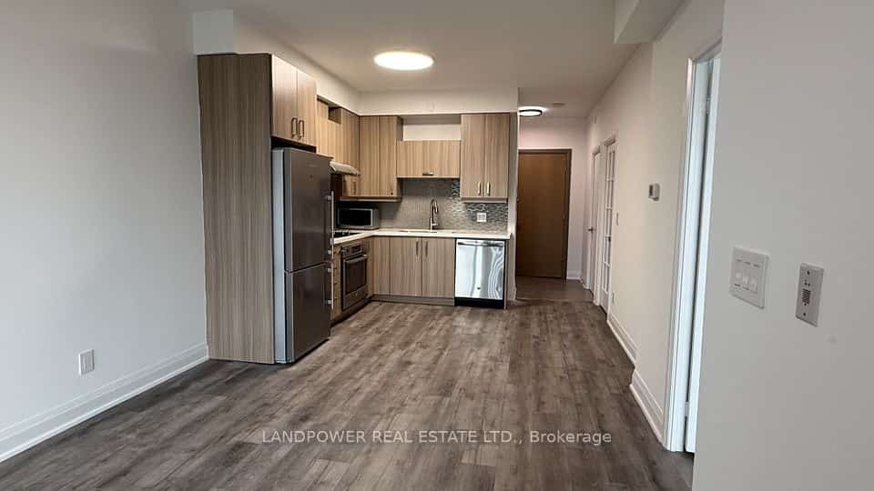 28 Uptown Drive #515, Markham, ON L3R 5M8