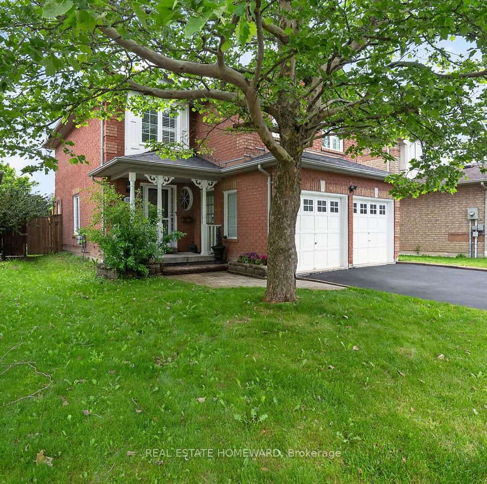 133 Tremount Street, Whitby, ON L1M 1G1
