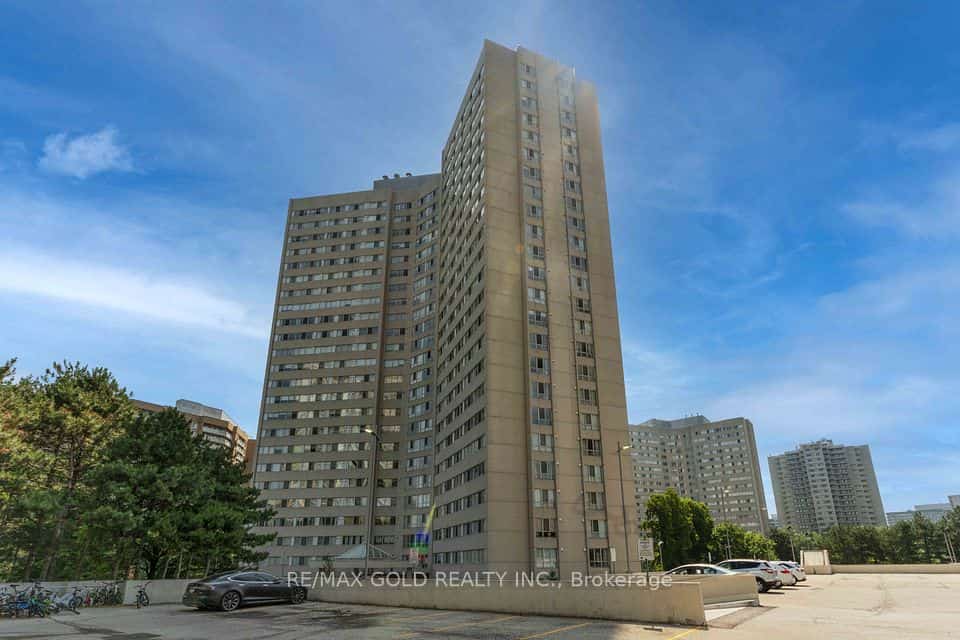 3700 Kaneff Crescent #2101, Mississauga, ON L5A 4B8