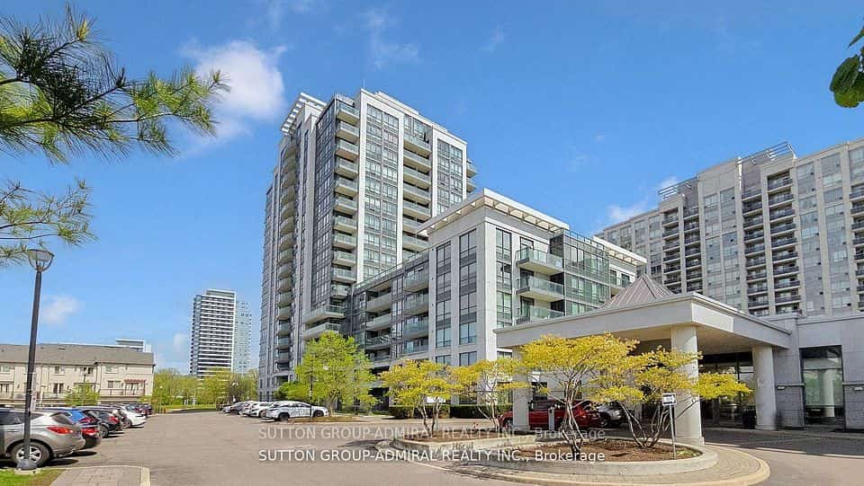 20 North Park Road #811, Vaughan, ON L4J 0G7