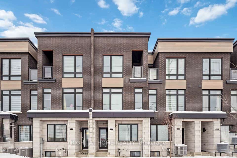 1557 Midland Avenue, Toronto, ON M1P 0G3