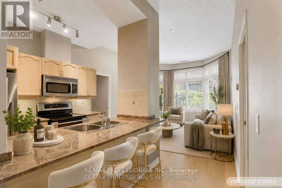 350 Princess Royal Drive #102, Mississauga, ON L5B 4N1