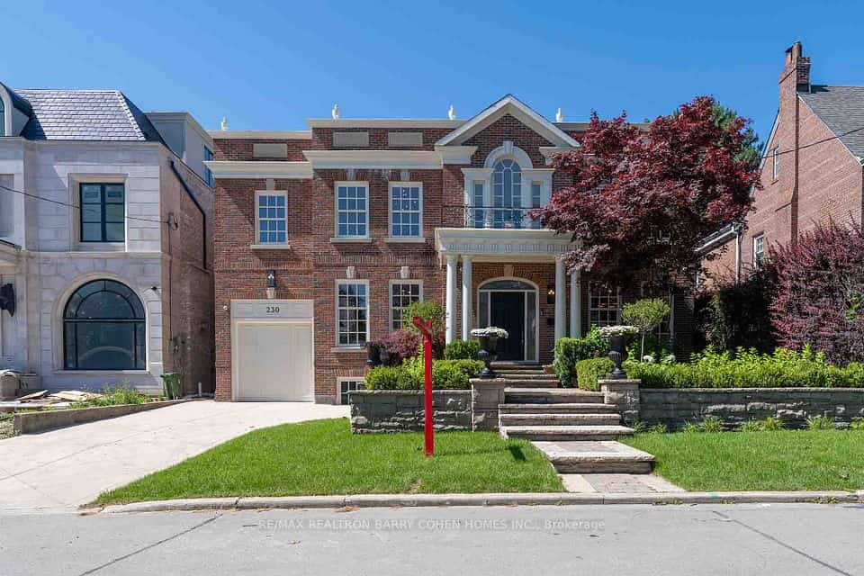 230 Dunvegan Road, Toronto, ON M5P 2P2
