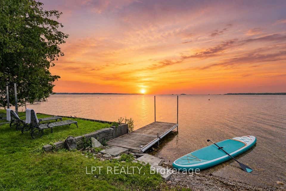 66 Blue Heron Drive, Georgina, ON L0E 1N0