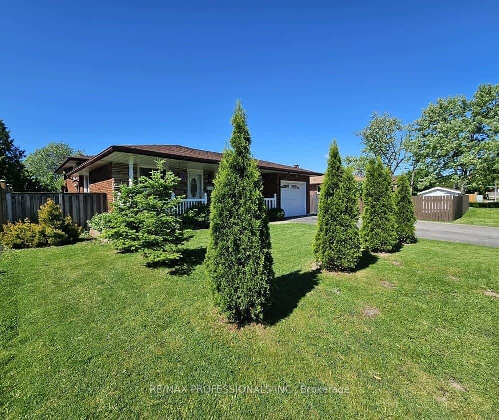 7 Berko Avenue, Hamilton, ON L8V 2P8