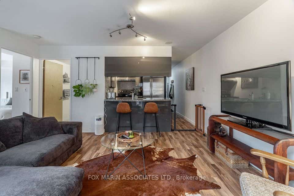 1005 King Street W #207, Toronto, ON M6K 3M8