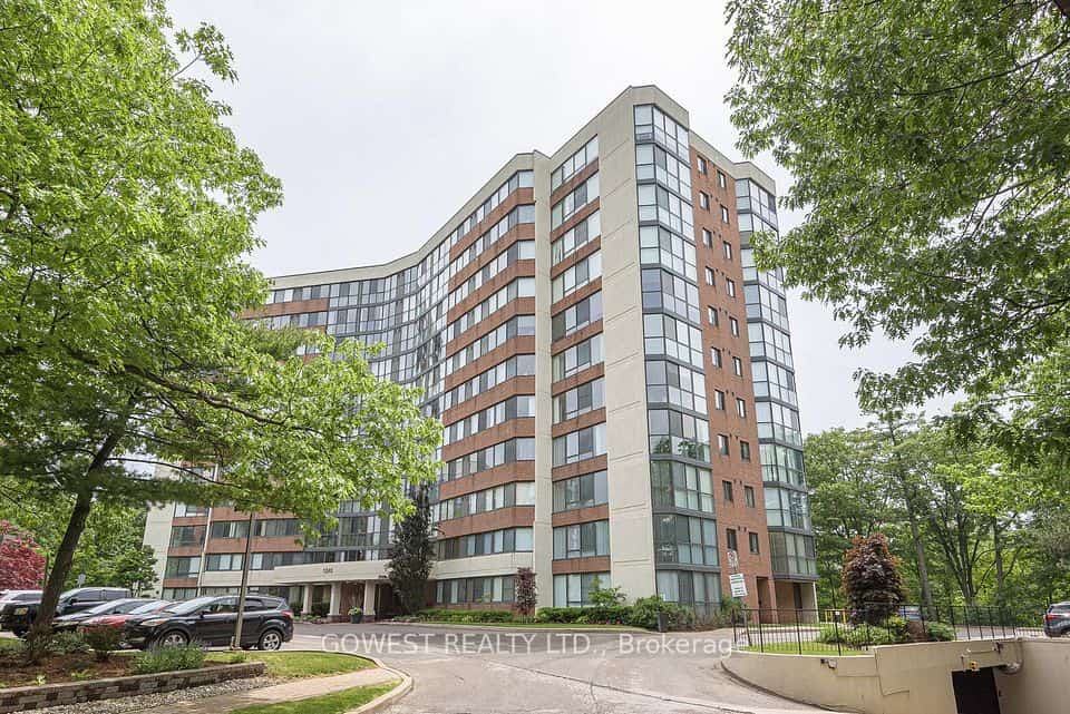 1240 Marlborough Court #1103, Oakville, ON L6H 3K7