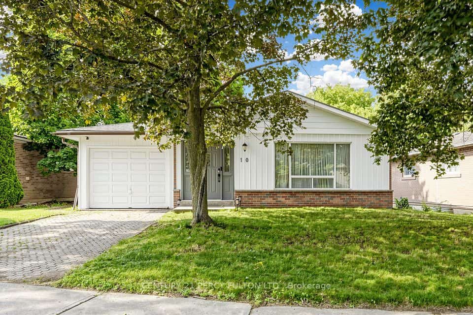 10 Devins Drive, Aurora, ON L4G 2Z1