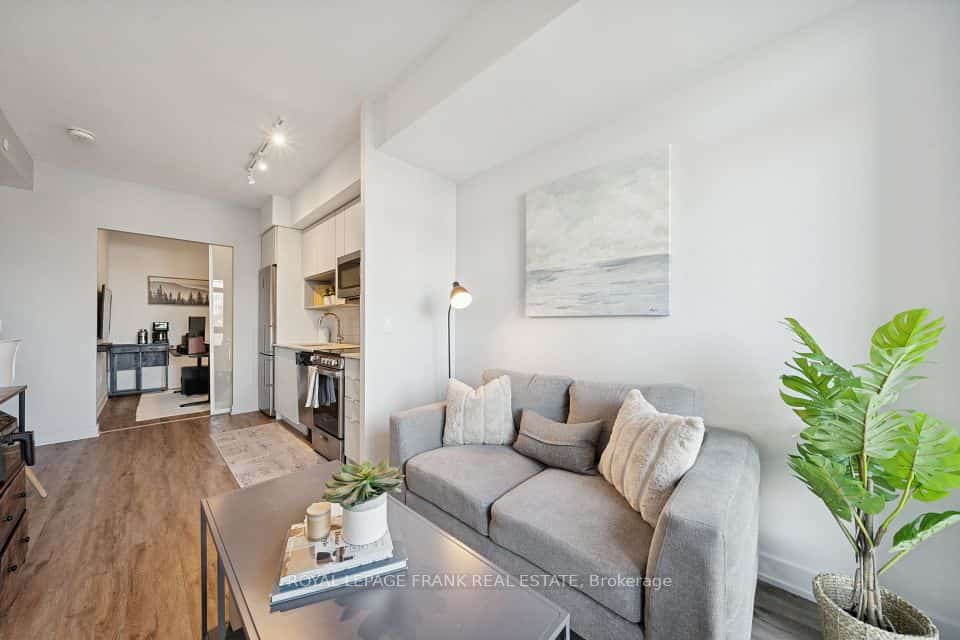 630 Greenwood Avenue #409, Toronto, ON M4J 0A8