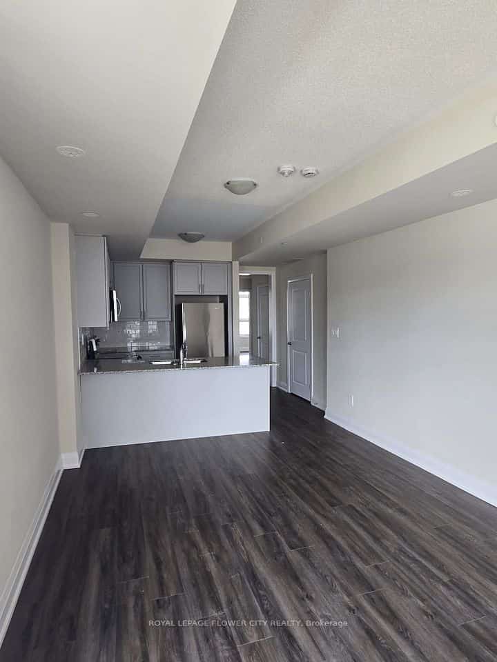 1573 Rose Way #101, Milton, ON L9E 1N4