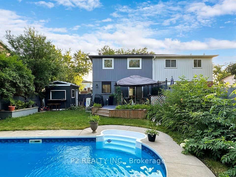 411 Rosedale Drive, Whitby, ON L1N 1Z5