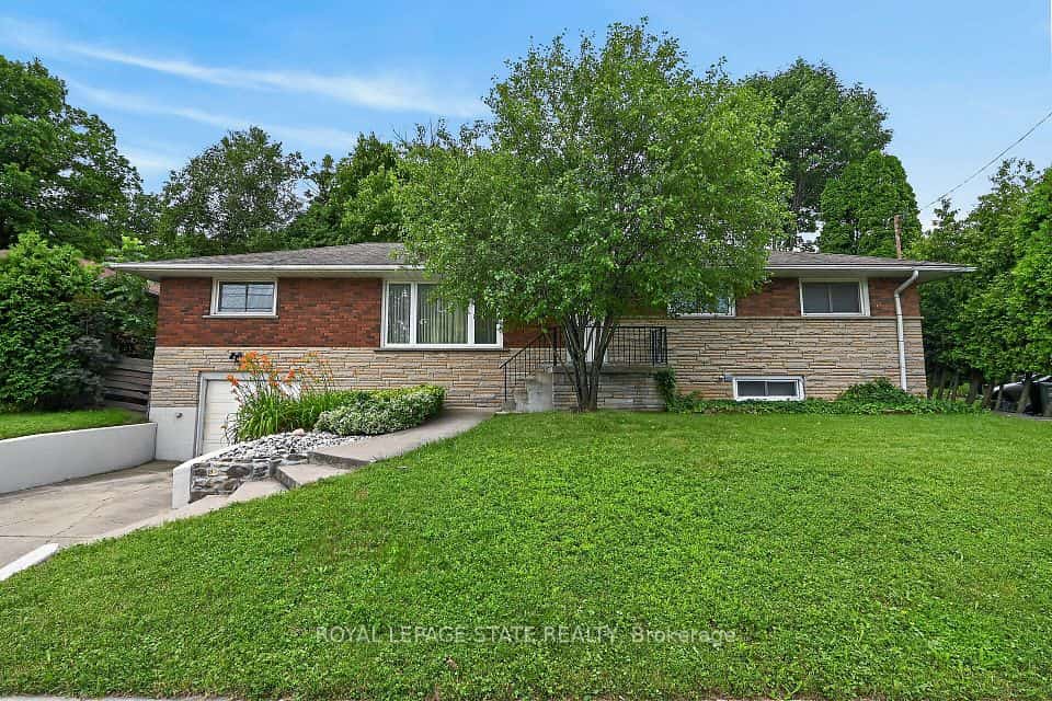 27 Ainslie Avenue, Hamilton, ON L8S 2J5