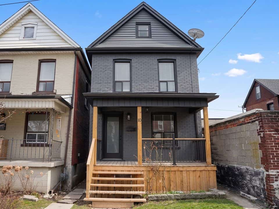 10 Gordon Street, Hamilton, ON L8L 3H2