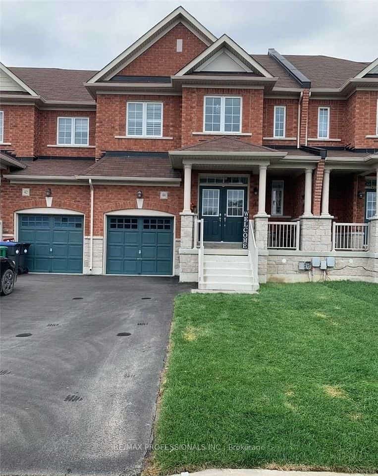 44 VILLADOWNS Trail, Brampton, ON L6R 3V7