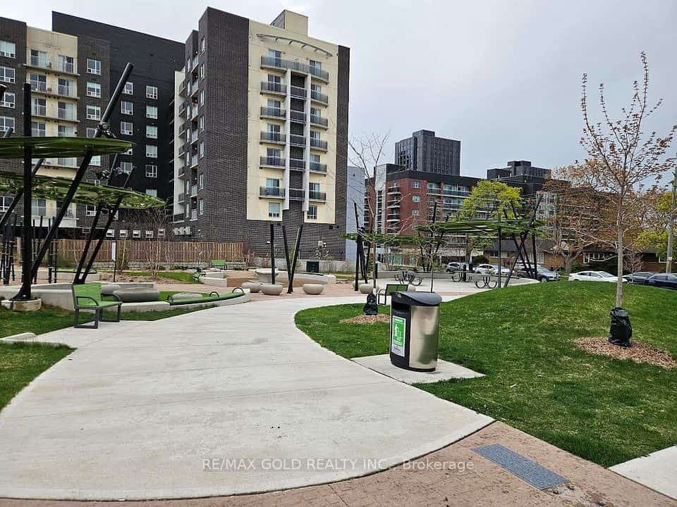 280 Lester Street #623, Waterloo, ON N2L 0G2