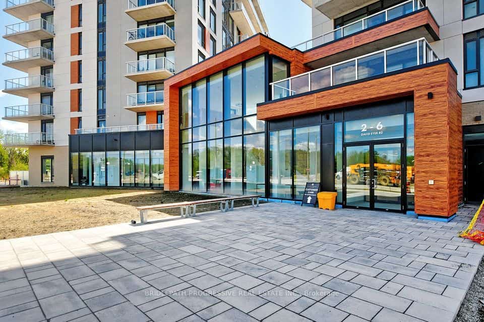 6 David Eyer Road #518, Richmond Hill, ON L4S 0N5