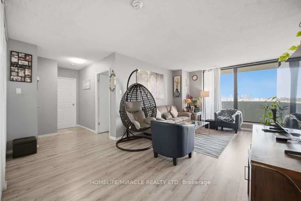 301 Prudential Drive Condos, Toronto