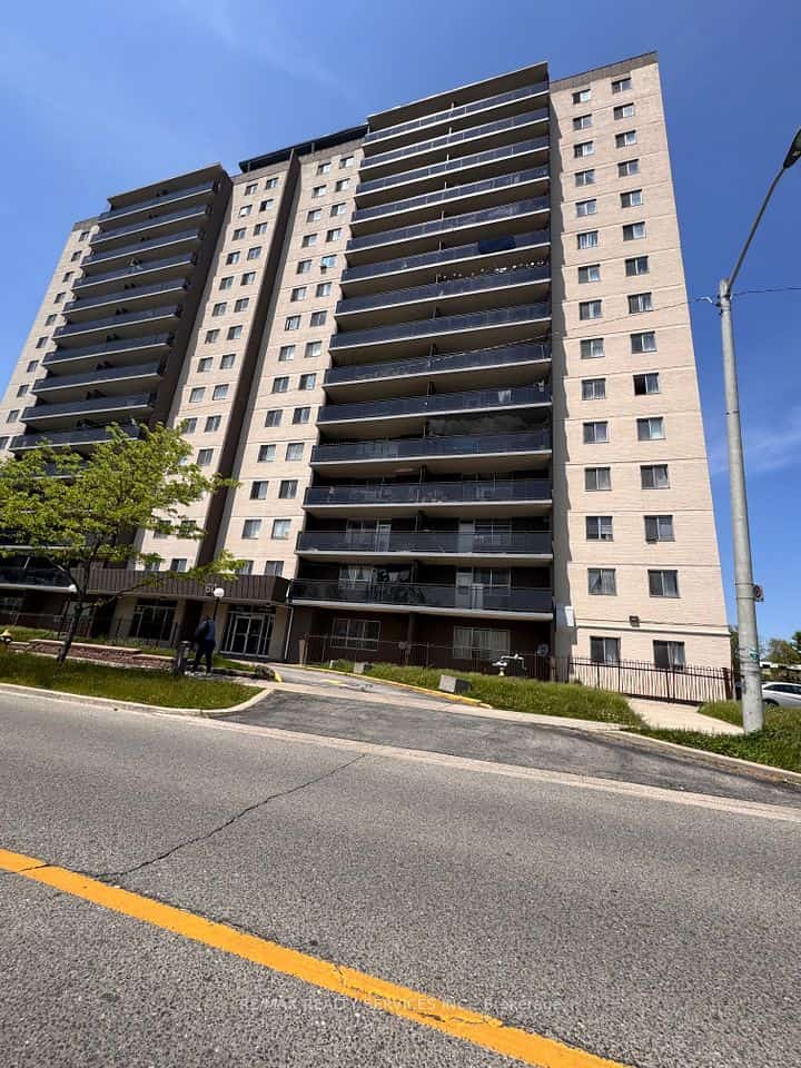 60 Stevenson Road #501, Toronto, ON M9V 2B4