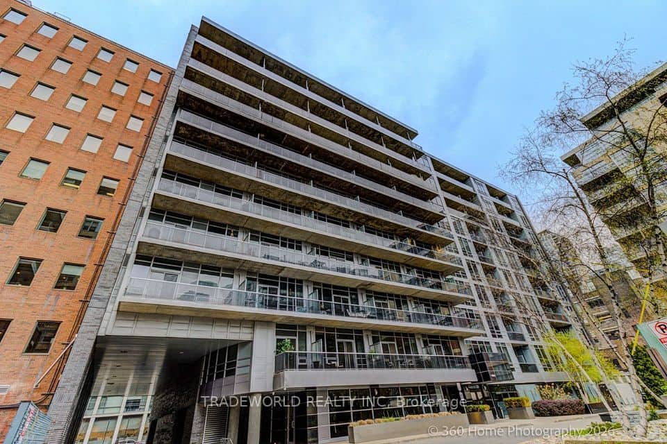 399 Adelaide Street W, Toronto