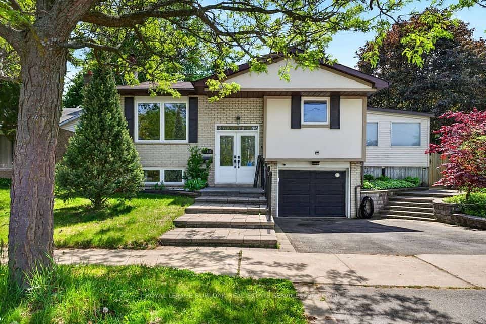 758 Francis Road, Burlington, ON L7T 4A3