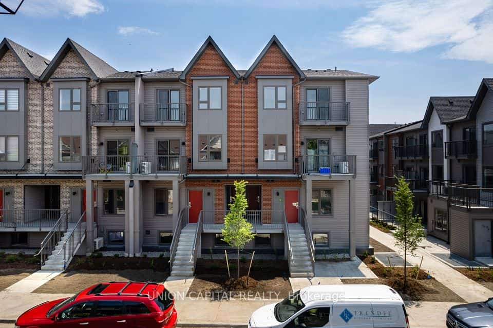 2635 William Jackson Drive #1212, Pickering, ON L1X 0L6