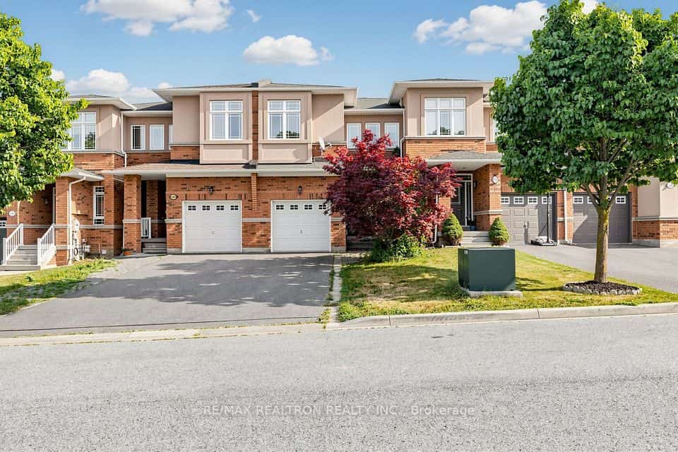 142 Mistywood Crescent W, Vaughan, ON L4J 9K3
