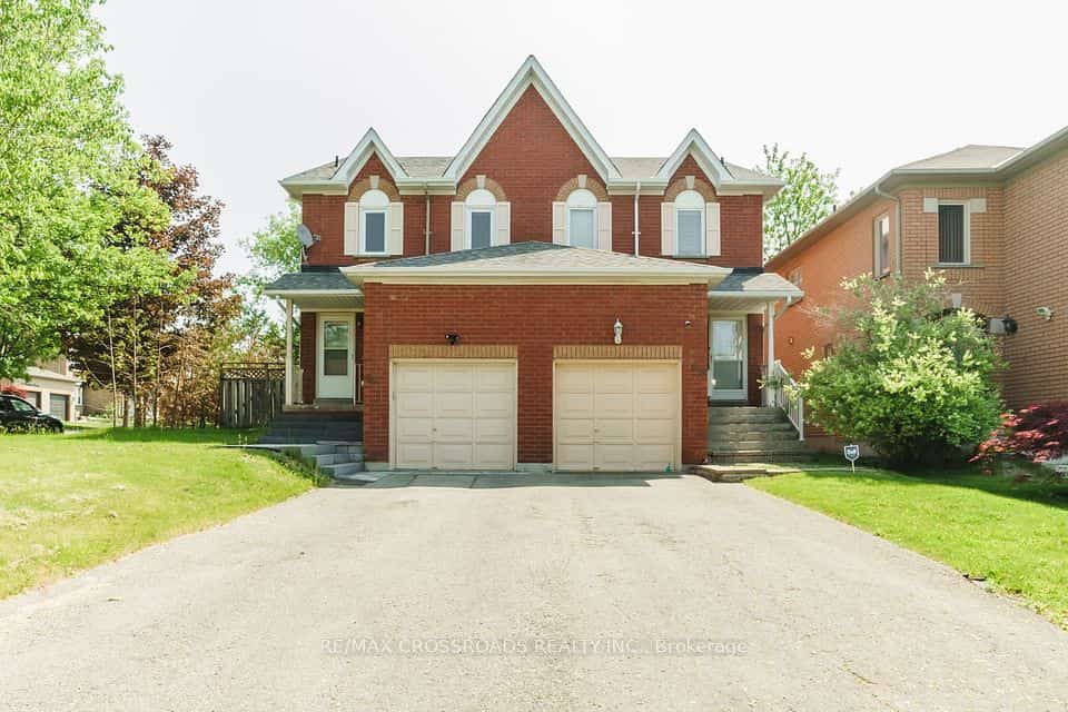 50 Widdifield Avenue, Newmarket, ON L3X 1Z4