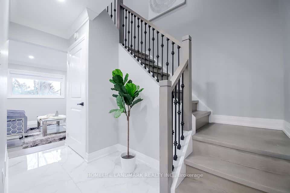 4-50 Silverbell Grove #4, Toronto, ON M1B 2L7