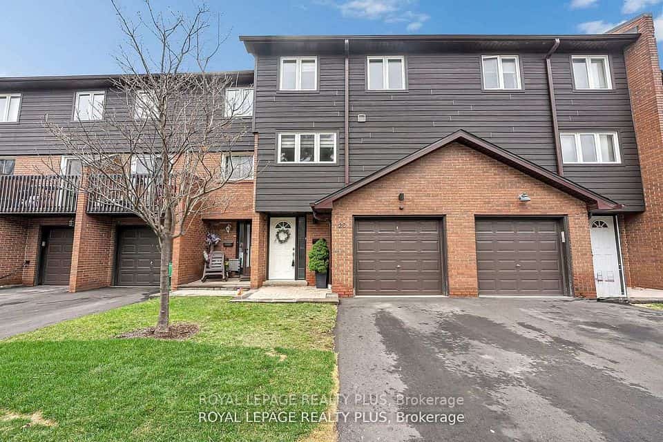 1755 Rathburn Road E #20, Mississauga, ON L4E 2M8