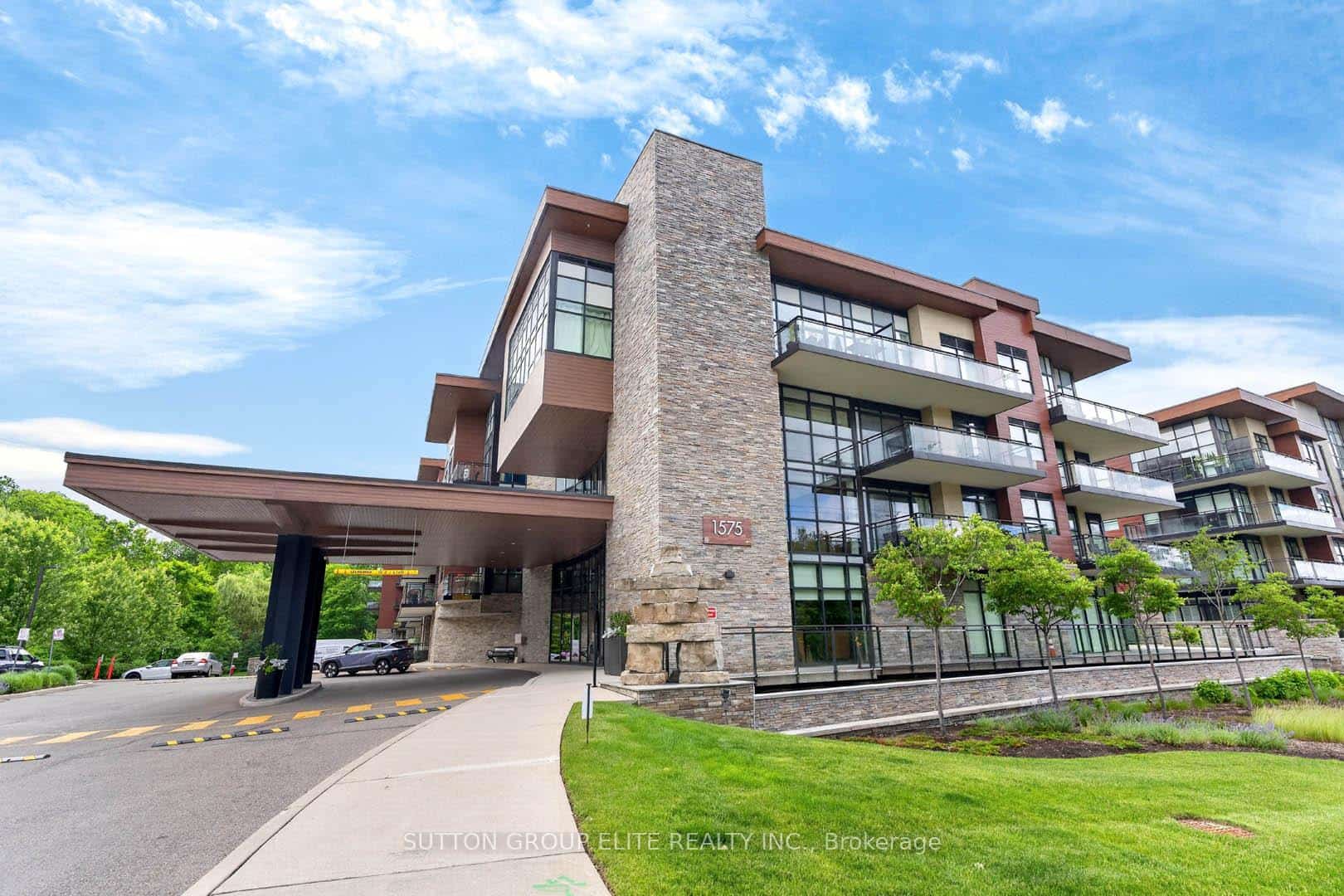 1575 Lakeshore Road W #344, Mississauga, ON L5J 0B1