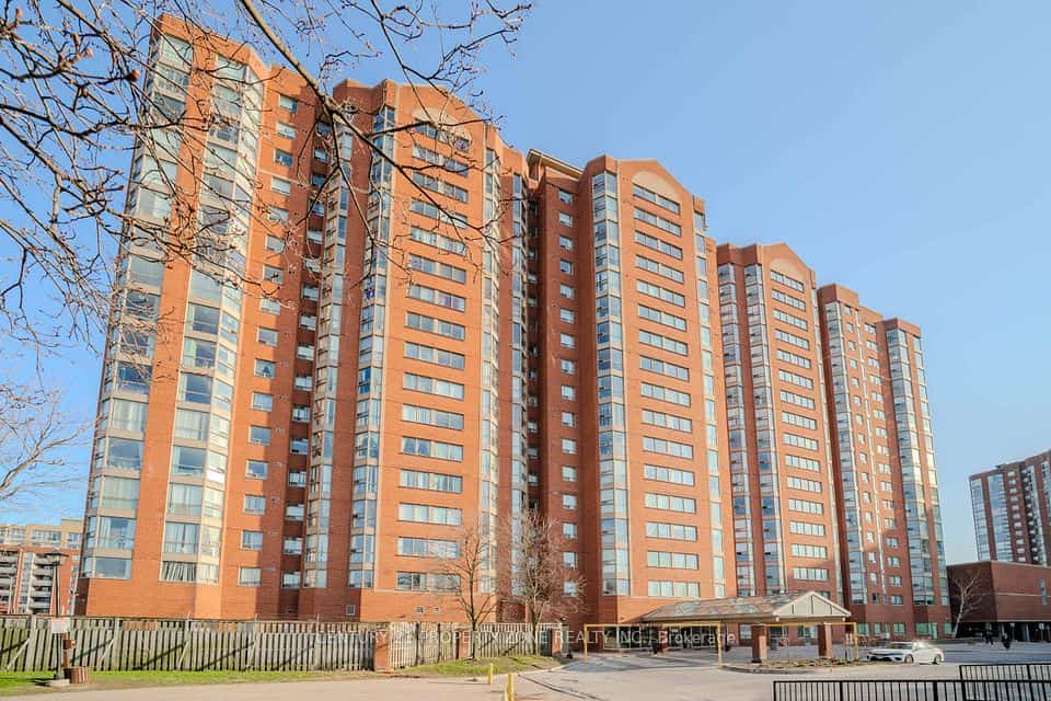 2466 Eglinton Avenue E #PH03, Toronto, ON M1K 5J8
