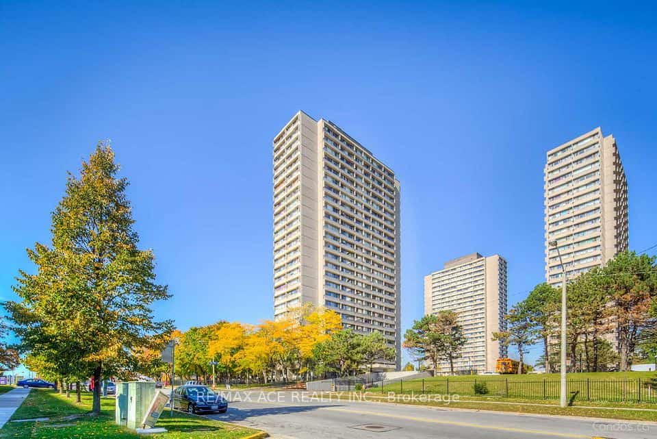 715 Don Mills Road #2504, Toronto, ON M3C 1S5