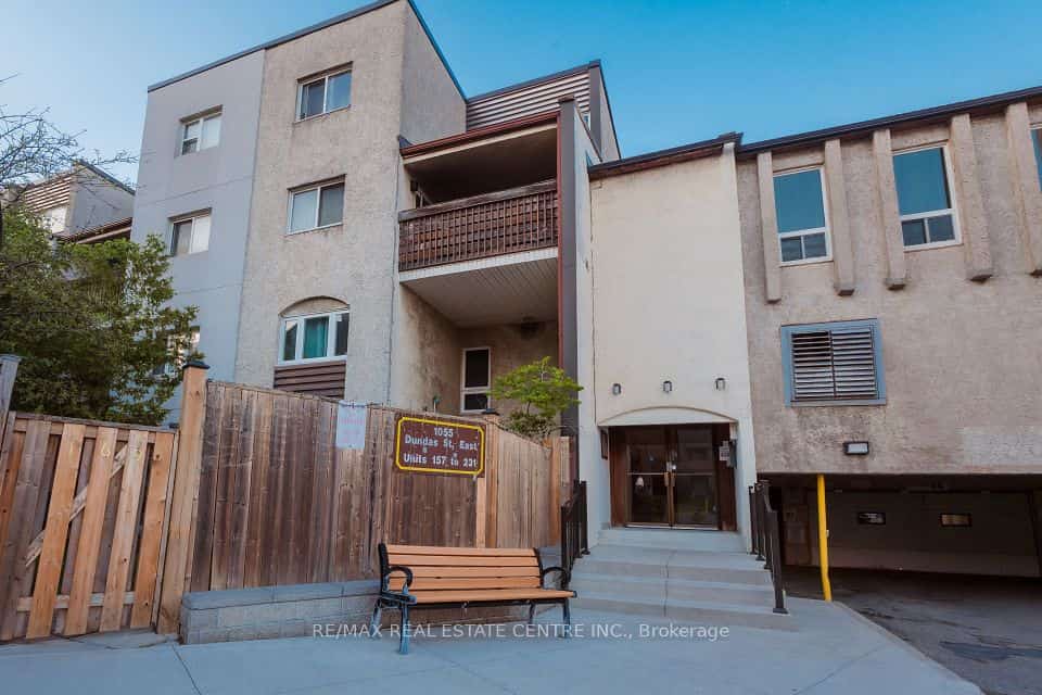 1055 Dundas Street E #190, Mississauga, ON L4Y 3X6