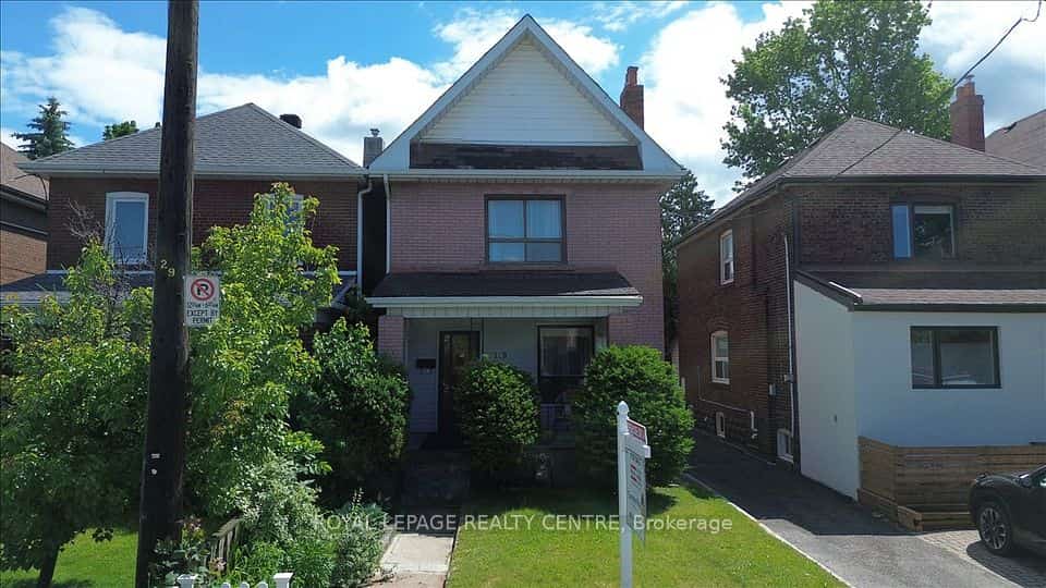 115 Priscilla Avenue, Toronto, ON M6S 3W4