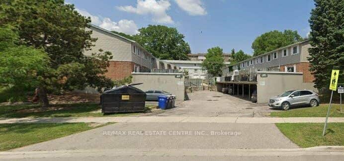 420 Pioneer Drive, Kitchener, Kitchener