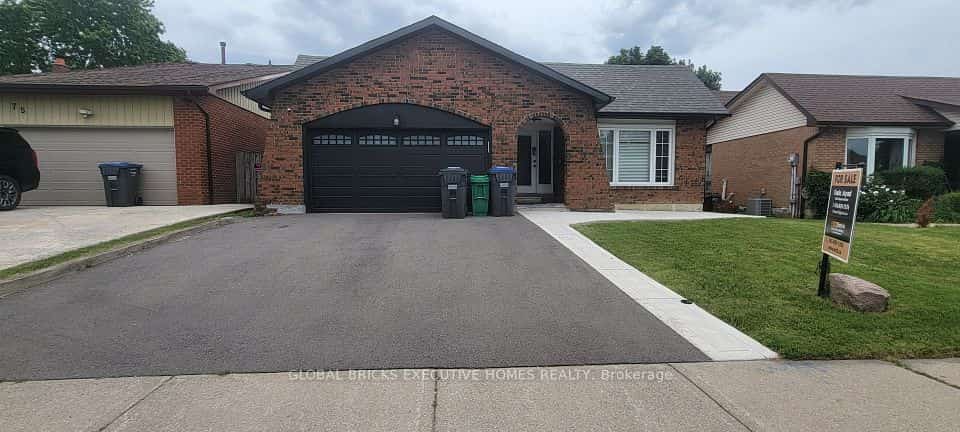 77 Blackthorn Lane, Brampton, ON L6V 3L1