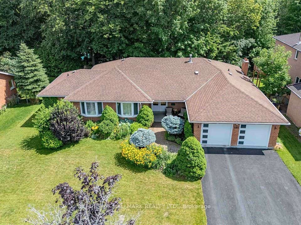185 Aurora Heights Drive, Aurora, ON L4G 2X1