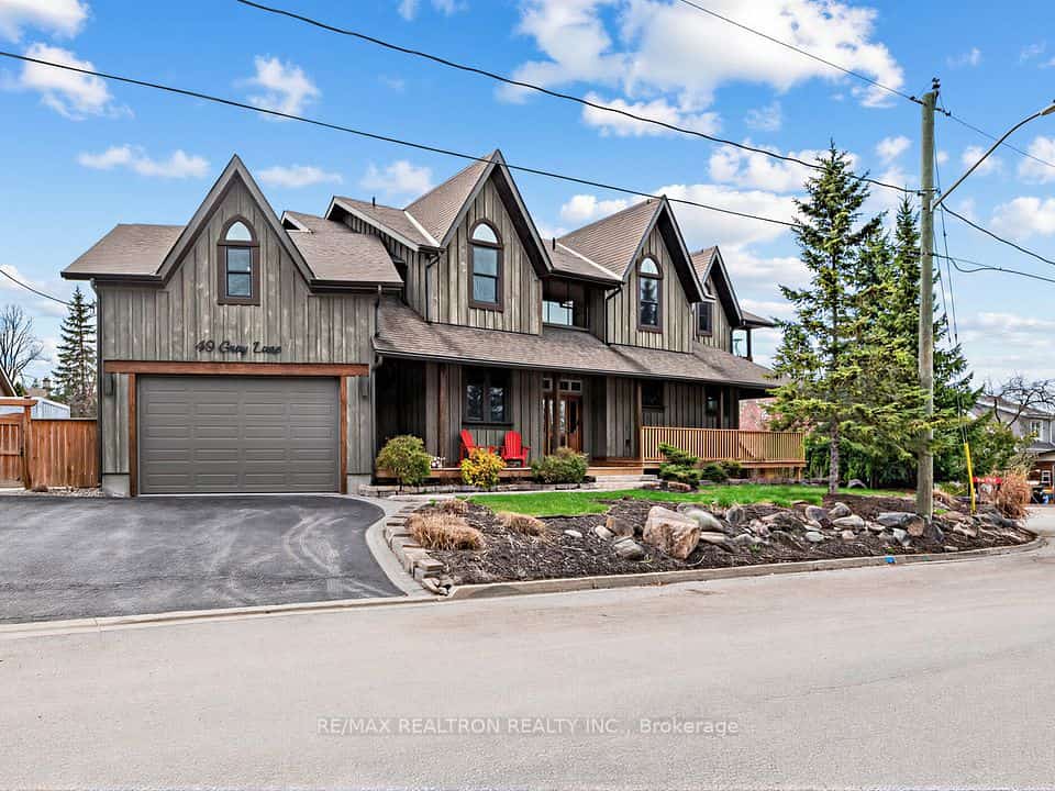49 Gray Lane, Barrie, ON L4N 7T1