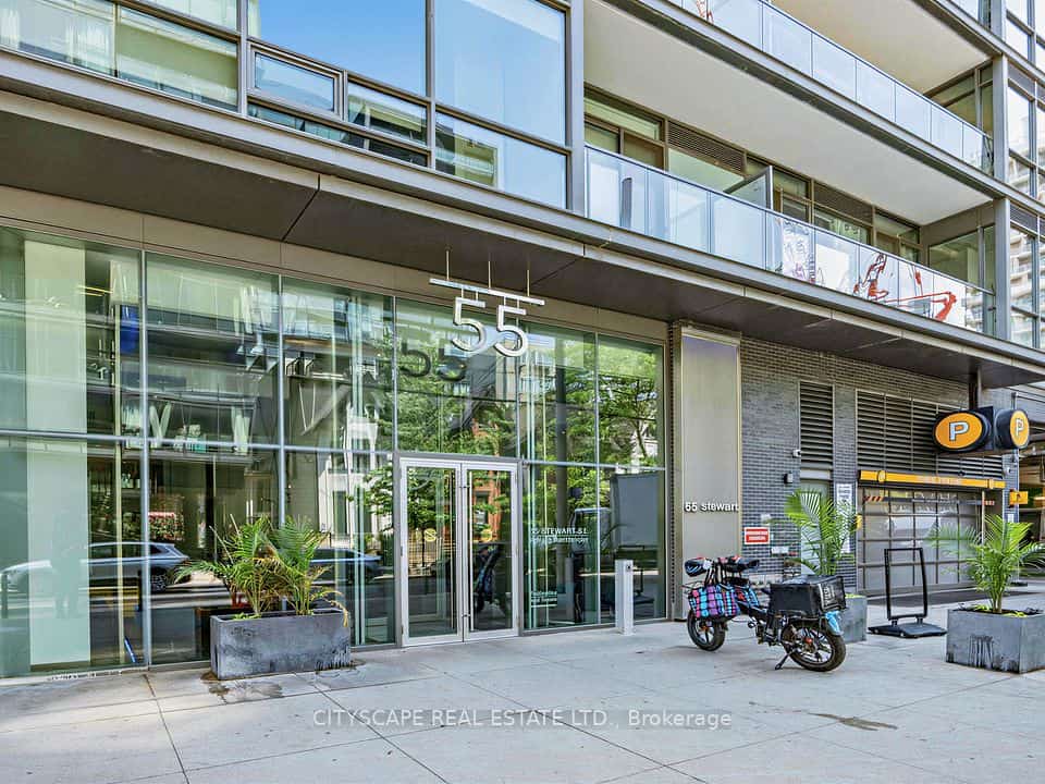 55 Stewart Street #924, Toronto, ON M5V 2V1