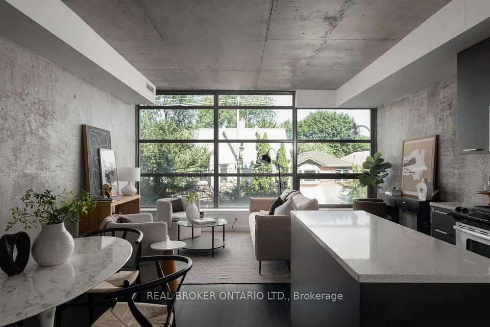 90 Broadview Avenue #202, Toronto, ON M4M 0A7